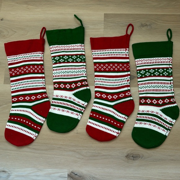 Set of 4 Christmas Holiday Knit Stockings Red Green White - Picture 1 of 4